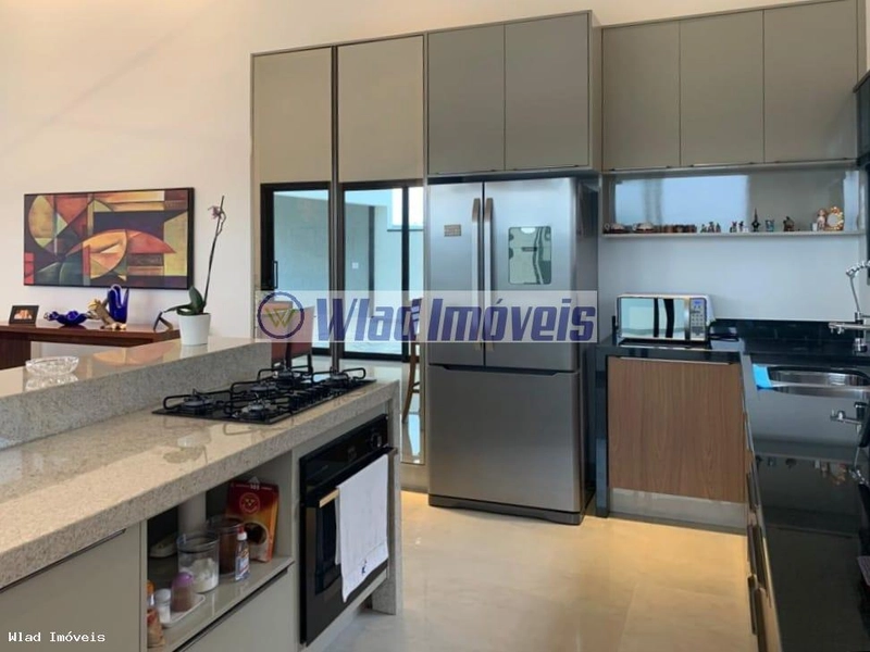 Casa para Venda em Vinhedo / SP no bairro Pinheirinho: 3ª foto da galeria de imagens do imóvel
