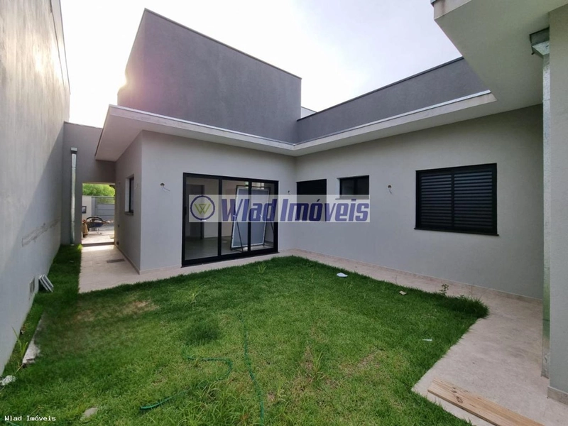 Casa para Venda em Vinhedo / SP no bairro Jardim da Videira: 4ª foto da galeria de imagens do imóvel