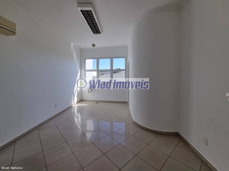 Comercial para Venda em Vinhedo / SP no bairro Santa Rosa: 22ª foto da galeria de imagens do imóvel