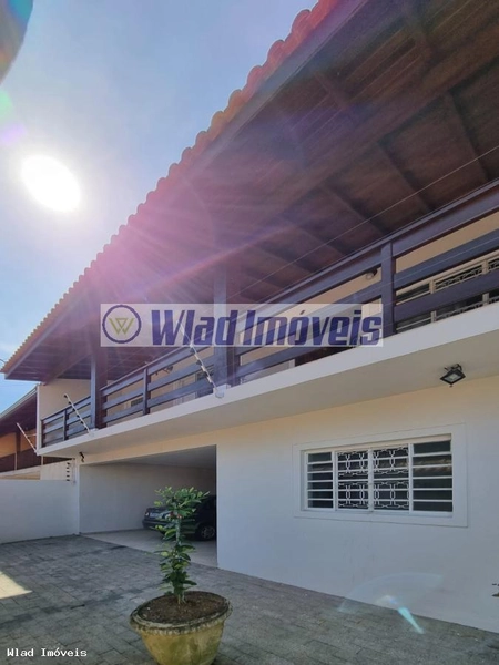 Casa para Venda em Vinhedo / SP no bairro Jardim Mirian: 2ª foto da galeria de imagens do imóvel
