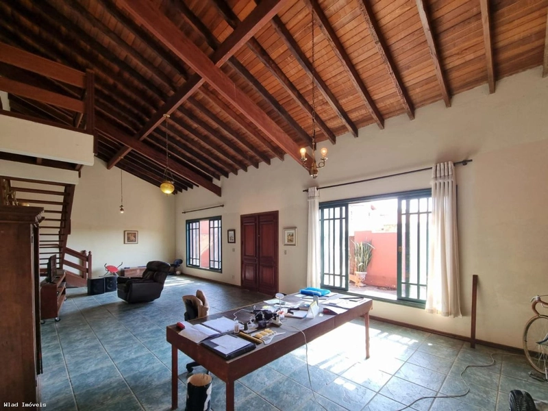 Casa para Venda em Vinhedo / SP no bairro Bosque: 3ª foto da galeria de imagens do imóvel