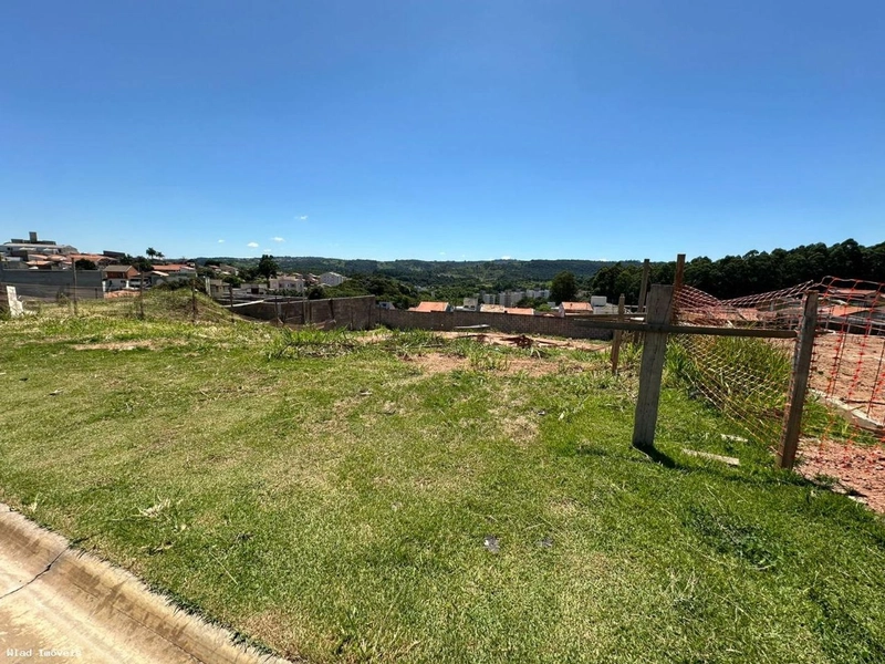Terreno em Condomínio para Venda em Valinhos / SP no bairro Vila Pagano: 3ª foto da galeria de imagens do imóvel