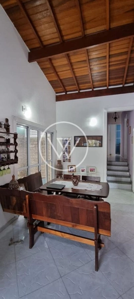 Casa para Venda em Valinhos / SP no bairro Jardim das Vitórias Régias: 7ª foto da galeria de imagens do imóvel