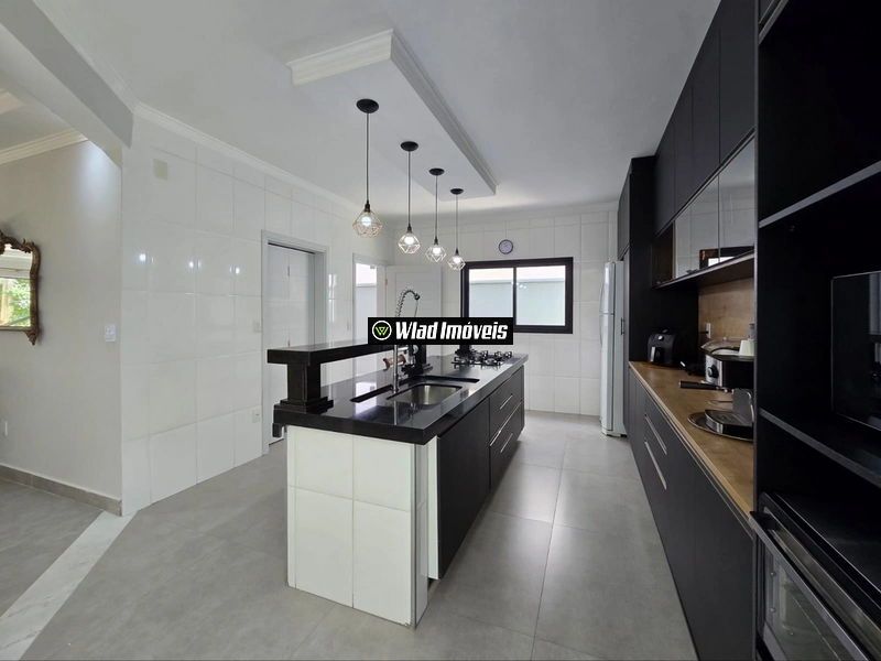 Casa Modernizada à venda em Condomínio de Valinhos: 23ª foto da galeria de imagens do imóvel