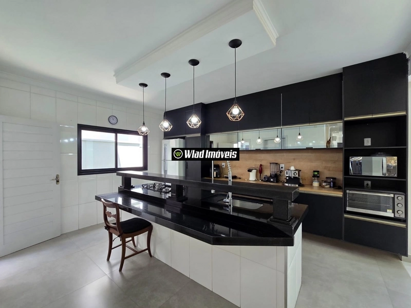 Casa Modernizada à venda em Condomínio de Valinhos: 5ª foto da galeria de imagens do imóvel