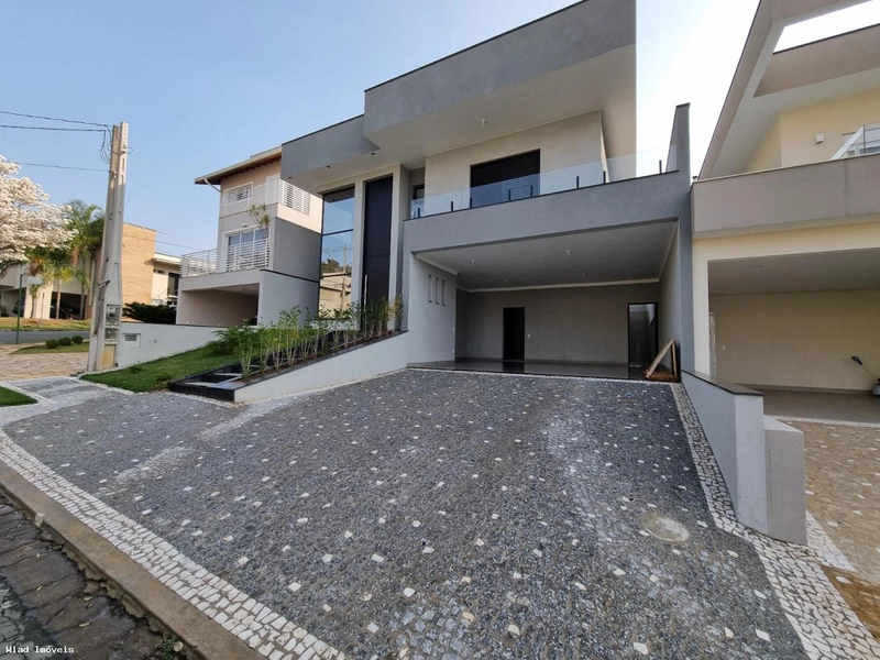 Casa em Condomínio para Venda em Valinhos / SP no bairro Pinheiro: 1ª foto da galeria de imagens do imóvel