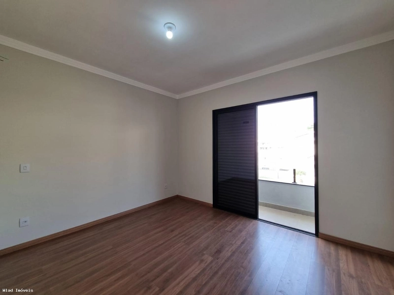 Casa em Condomínio para Venda em Valinhos / SP no bairro Pinheiro: 15ª foto da galeria de imagens do imóvel