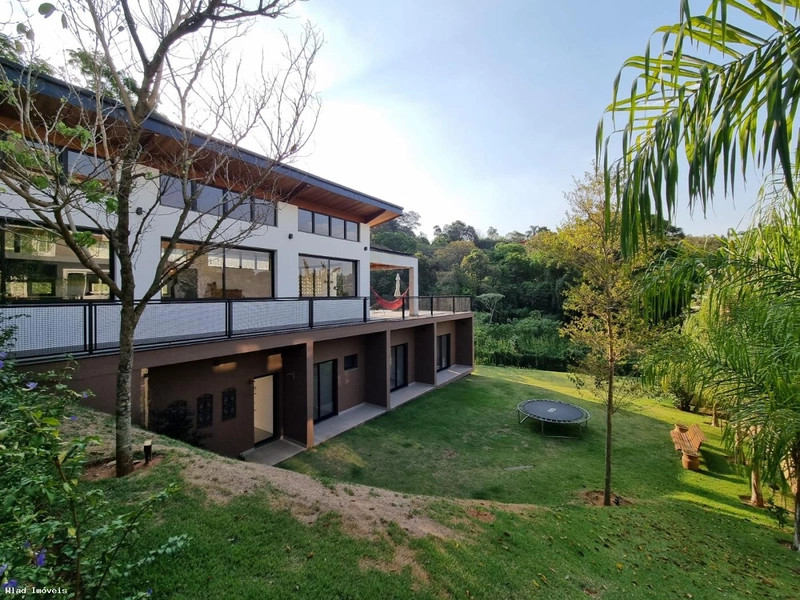 Casa em Condomínio para Venda em Vinhedo / SP no bairro Vale da Santa Fé: 1ª foto da galeria de imagens do imóvel