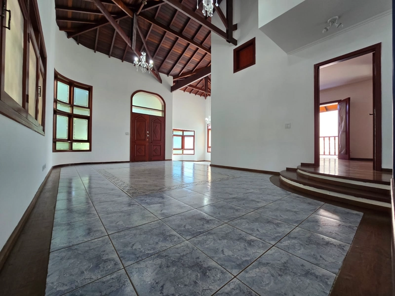 Casa para venda ou locação - no elegante Condomínio Bosque de Grevílea em Vinhed: 4ª foto da galeria de imagens do imóvel