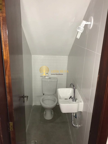 Sobrado Espaçoso à Venda na Vila Gumercindo: 9ª foto da galeria de imagens do imóvel