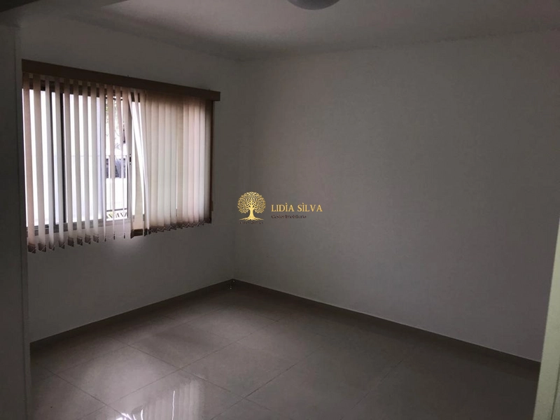 Sobrado Espaçoso à Venda na Vila Gumercindo: 4ª foto da galeria de imagens do imóvel