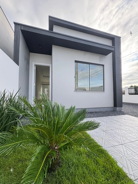 CASA DE ESQUINA EM TIJUCAS À VENDA: 9ª foto da galeria de imagens do imóvel