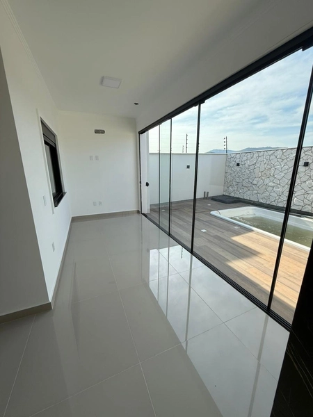 CASA À VENDA NO GALAPAGOS: 10ª foto da galeria de imagens do imóvel