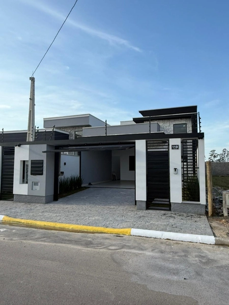 CASA À VENDA NO GALAPAGOS: 6ª foto da galeria de imagens do imóvel