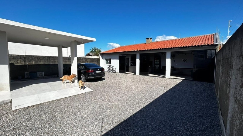 CASA INDIVIDUAL À VENDA EM TIJUCAS: 6ª foto da galeria de imagens do imóvel