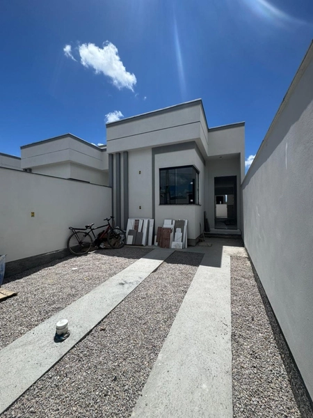 CASA À VENDA NO BAIRRO AREIAS