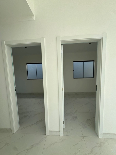 CASA DE ESQUINA DISPONIVEL À VENDA: 7ª foto da galeria de imagens do imóvel