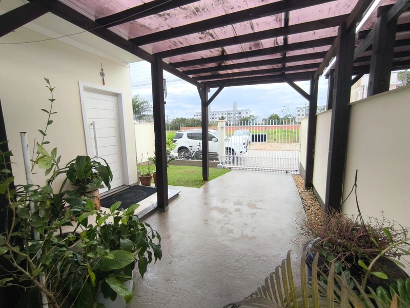 Linda casa de 3 quartos , piscina e ótima localização!: 8ª foto da galeria de imagens do imóvel