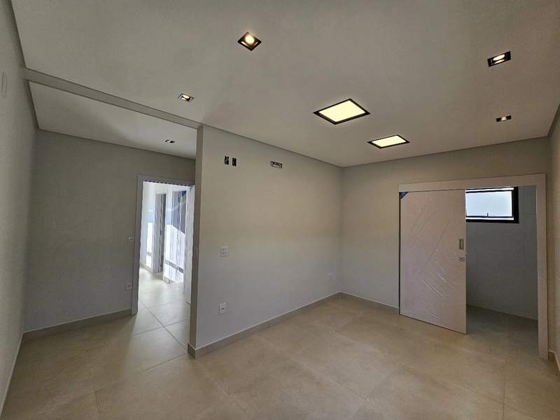 WIDE HOUSE: 2ª foto da galeria de imagens do imóvel