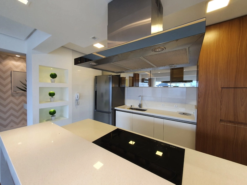 APTO 12° ANDAR 3 DORMS., 2 VAGAS ESTAC.,  DECORADO VISTA MAR: 7ª foto da galeria de imagens do imóvel