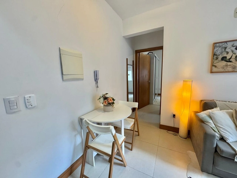 01 Dormitório com Garagem Decorado ! Bairro Navegantes: 7ª foto da galeria de imagens do imóvel