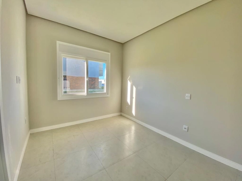LINDA CASA 4 SUÍTES NOVA CONDOMÍNIO FECHADO DE ALTO PADRÃO POR 950 Mi: 2ª foto da galeria de imagens do imóvel