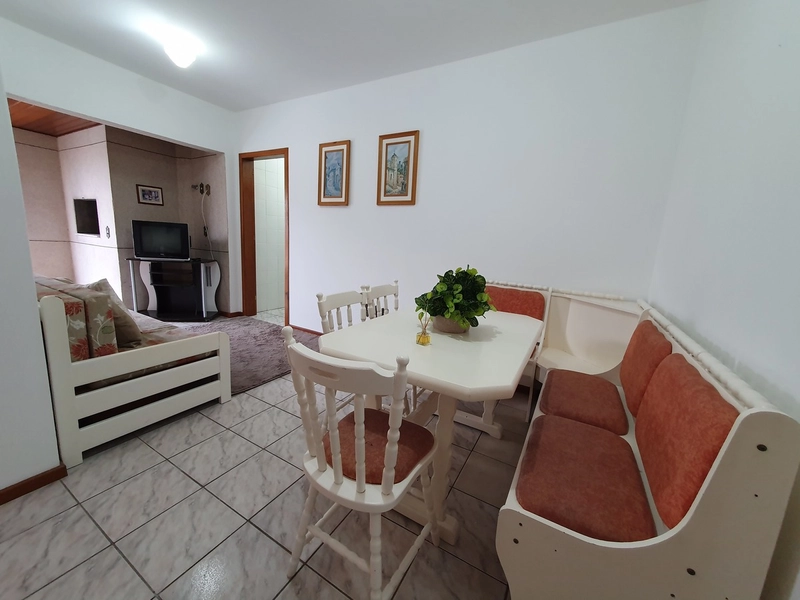 NO CENTRO DA PRAIA PERTO DE TUDO !! IMPERDÍVEL