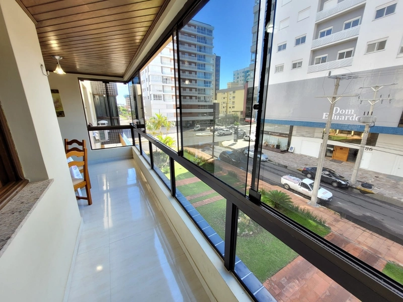 Linda Vista para a Avenida!: 1ª foto da galeria de imagens do imóvel
