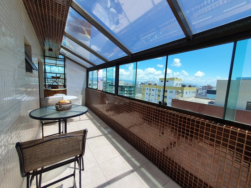 BELÍSSIMA COBERTURA 240M² ÁREA FRENTE MAR E PRAÇA BASSANI: 5ª foto da galeria de imagens do imóvel