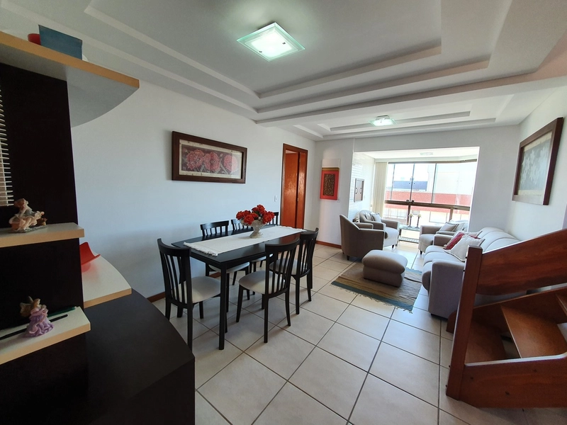 BELÍSSIMA COBERTURA 240M² ÁREA FRENTE MAR E PRAÇA BASSANI: 13ª foto da galeria de imagens do imóvel