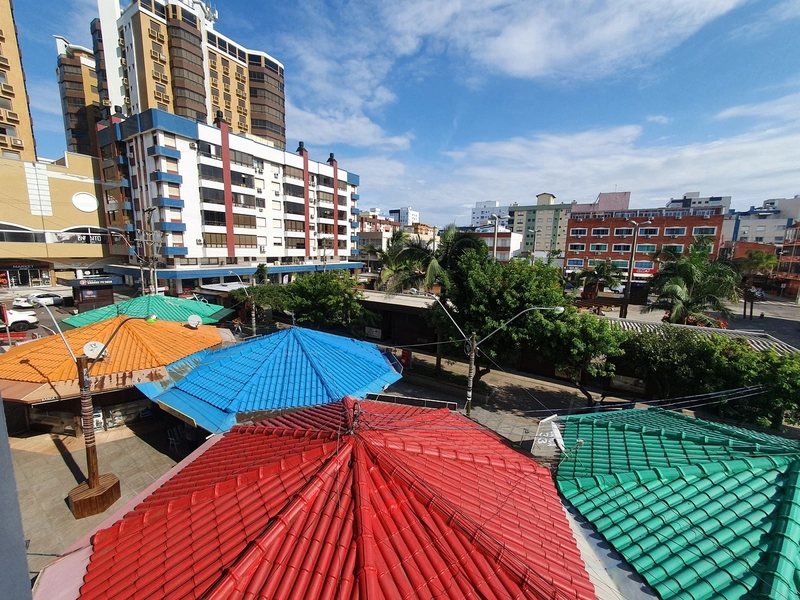 SACADA VISTA PRAÇA CENTRAL A POUCOS MTS DO MAR