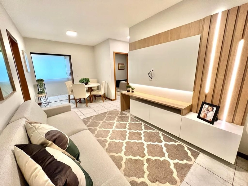 APTO DECORADO SUPER BEM LOCALIZADO JUNTO A PRAÇA BOIANOVISKI: 2ª foto da galeria de imagens do imóvel