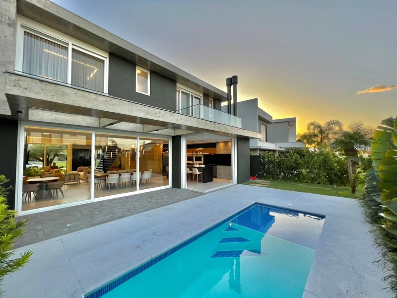 LINDA CASA DECORADA C/ PISCINA CONDOMÍNIO CAPÃO ILHAS RESORTS: 1ª foto da galeria de imagens do imóvel