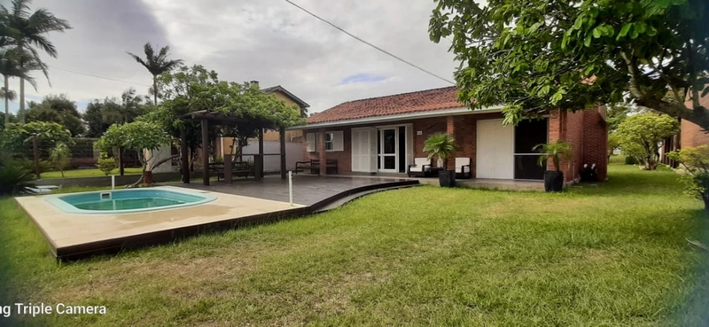 Casa em Atlântida: 1ª foto da galeria de imagens do imóvel