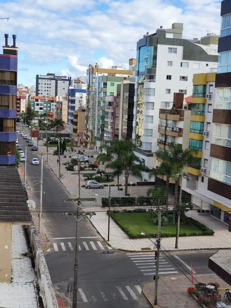 APTO DE FRENTE SUPER BEM LOCALIZADO MAR E PRAÇA BOIANOVISKI: 5ª foto da galeria de imagens do imóvel