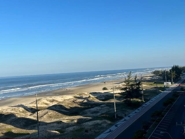 NA BEIRA MAR: 32ª foto da galeria de imagens do imóvel