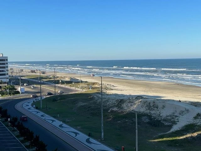 NA BEIRA MAR: 1ª foto da galeria de imagens do imóvel