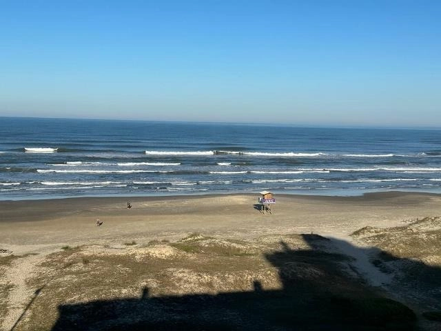 NA BEIRA MAR: 15ª foto da galeria de imagens do imóvel
