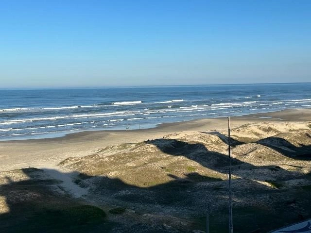 NA BEIRA MAR: 14ª foto da galeria de imagens do imóvel