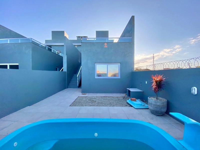 SOBRADO NOVO !!! COM PISCINA JUNTO AO MAR: 4ª foto da galeria de imagens do imóvel