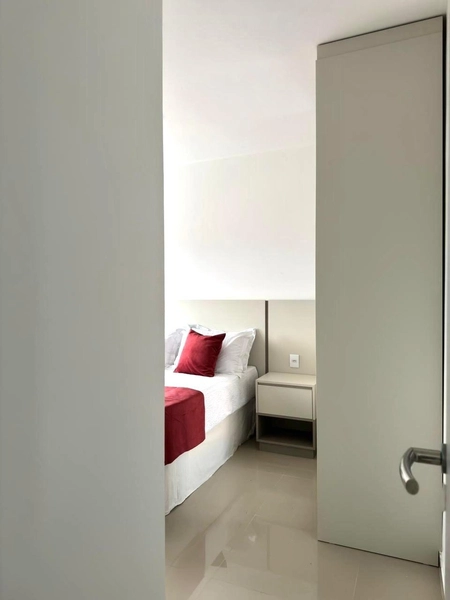 VISTA LIBERADA EM PRÉDIO NOVO: 14ª foto da galeria de imagens do imóvel