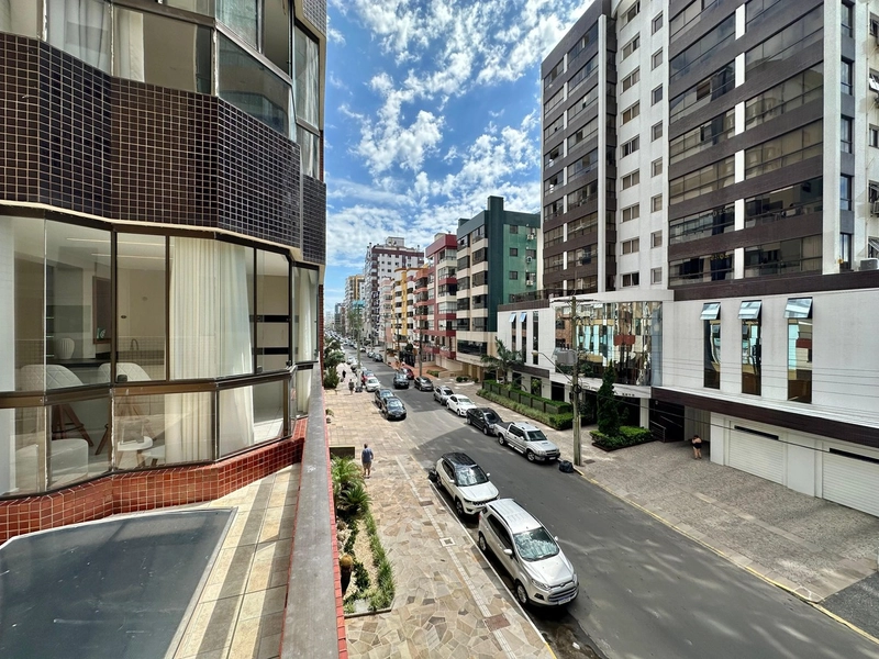APARTAMENTO À VENDA PRÓXIMO AO MAR COM TERRAÇÃO: 21ª foto da galeria de imagens do imóvel