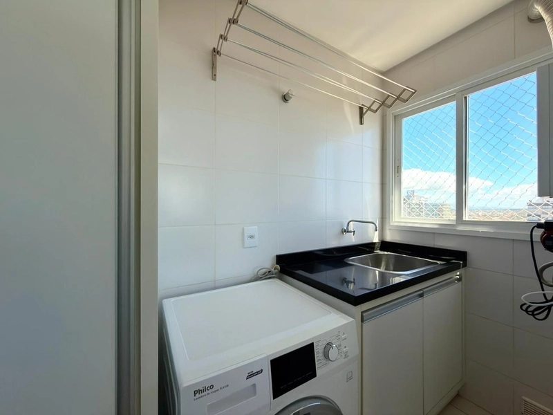 FINAMENTE MOBILIADO E DECORADO EM ANDAR ALTO: 18ª foto da galeria de imagens do imóvel