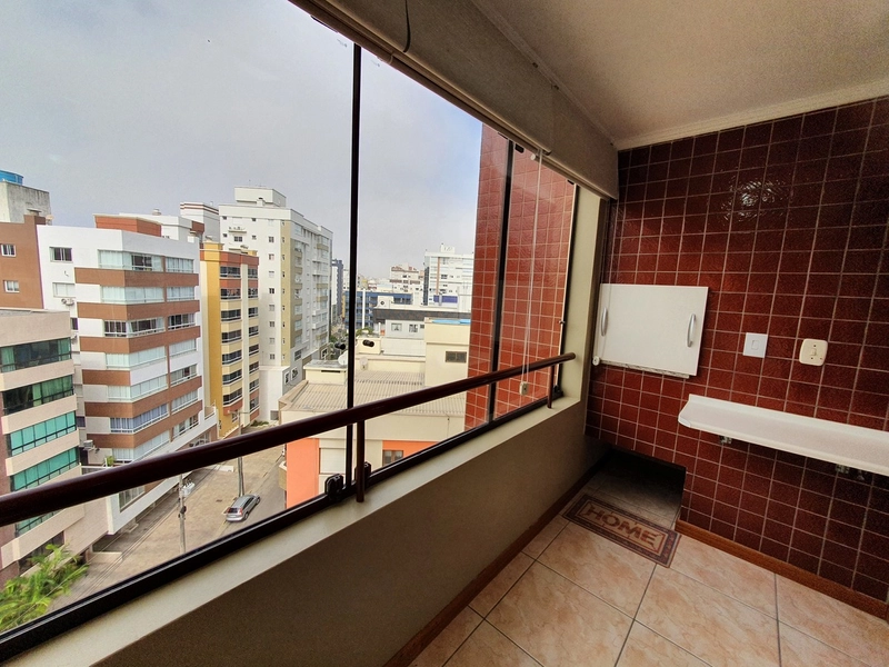 DE FRENTE !! 3 SACADAS MOBILIADO JUNTO A PRAÇA BOIANOVISKI: 7ª foto da galeria de imagens do imóvel