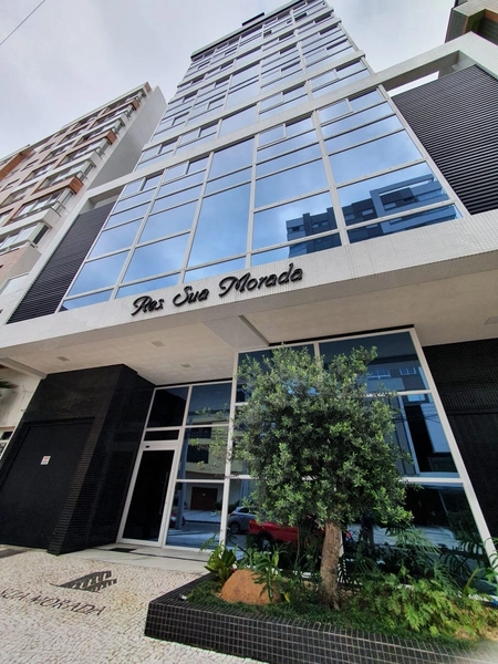 APTO NOVO DECORADO !! ÓTIMA LOCALIZAÇÃO JUNTO A PRAÇA BOIANOVISKI: 2ª foto da galeria de imagens do imóvel
