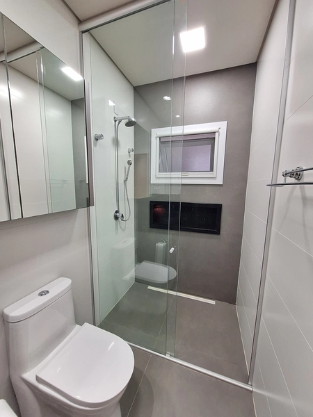 CONDOMÍNIO DE ALTO PADRÃO !! LINDA CASA BEIRA LAGO DECORADA: 28ª foto da galeria de imagens do imóvel