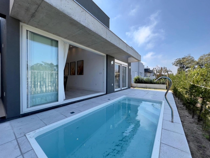 CONDOMÍNIO DE ALTO PADRÃO !! LINDA CASA TERREA DECORADA E COM PISCINA: 18ª foto da galeria de imagens do imóvel