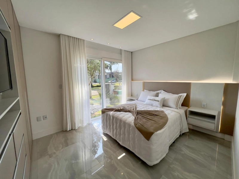 CONDOMÍNIO DE ALTO PADRÃO !! LINDA CASA TERREA DECORADA E COM PISCINA: 7ª foto da galeria de imagens do imóvel
