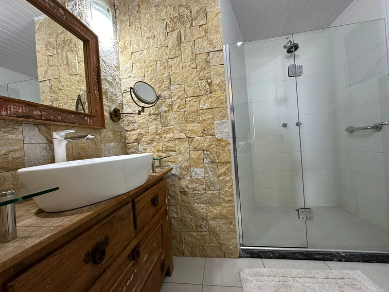 APARTAMENTO À VENDA COM VISTA PARA O MAR E PRAÇA .: 4ª foto da galeria de imagens do imóvel