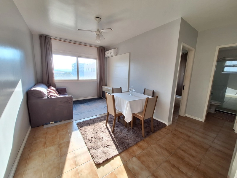 NO CENTRO DE CAPÃO JUNTO A PRAÇA BOIANOVISKI